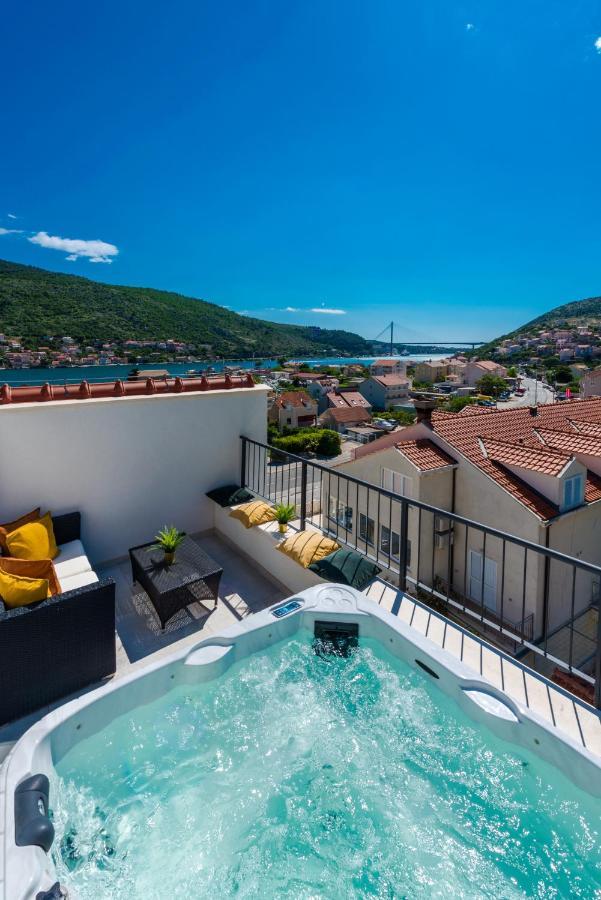 Aria & Dubrovnik