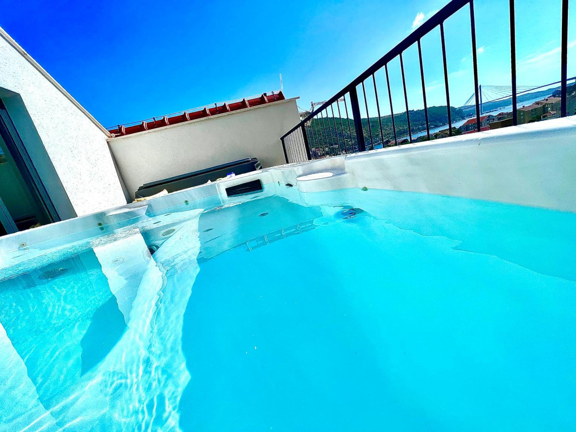 Apartment Aria &