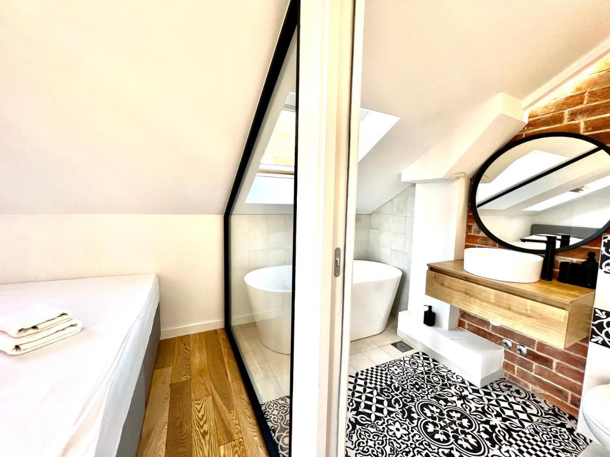 Apartmán Aria & *